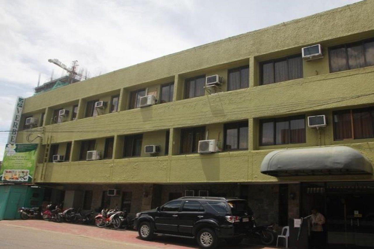 Verbena Hotel Cebu Exterior photo