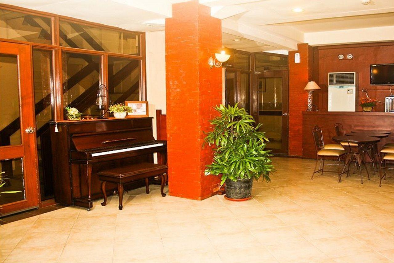 Verbena Hotel Cebu Exterior photo