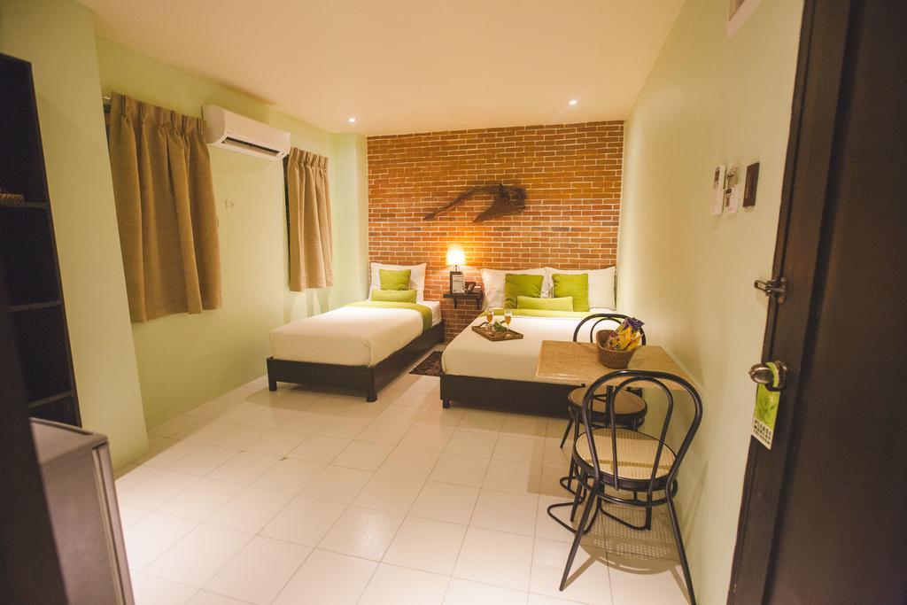 Verbena Hotel Cebu Exterior photo