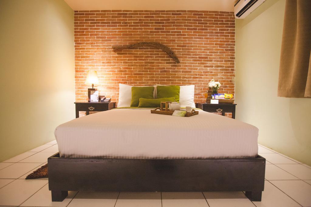 Verbena Hotel Cebu Exterior photo