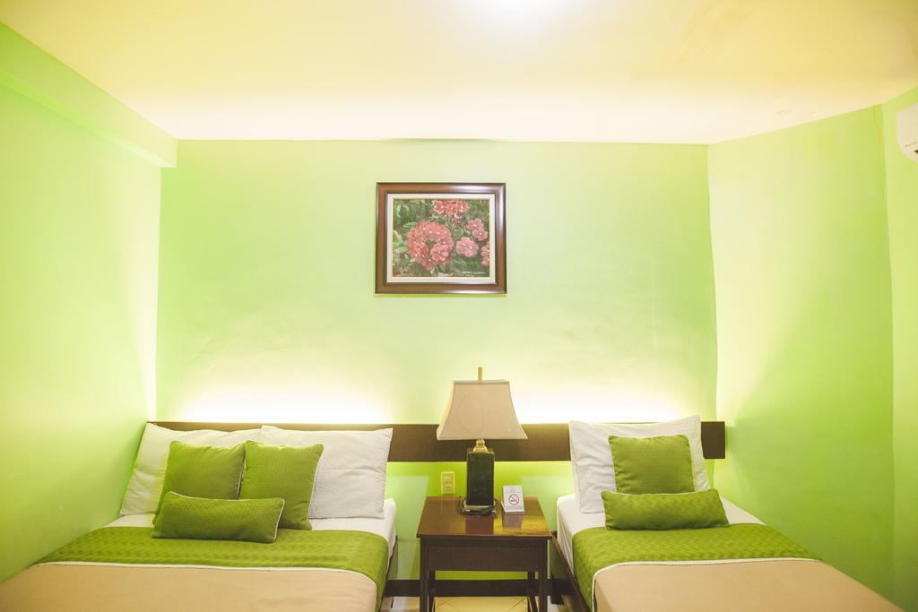 Verbena Hotel Cebu Exterior photo