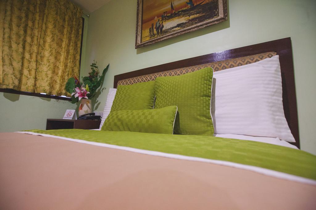 Verbena Hotel Cebu Exterior photo