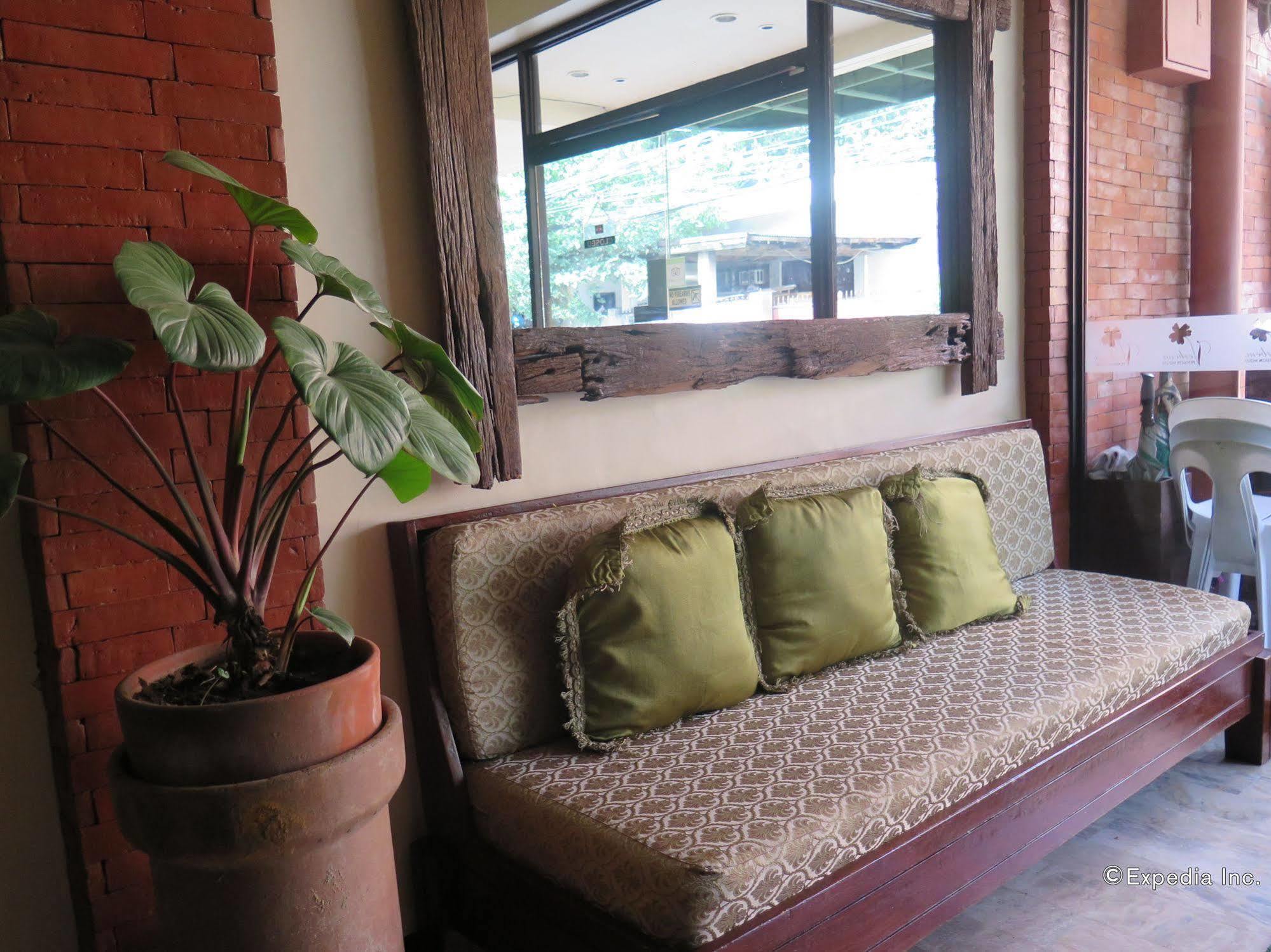 Verbena Hotel Cebu Exterior photo