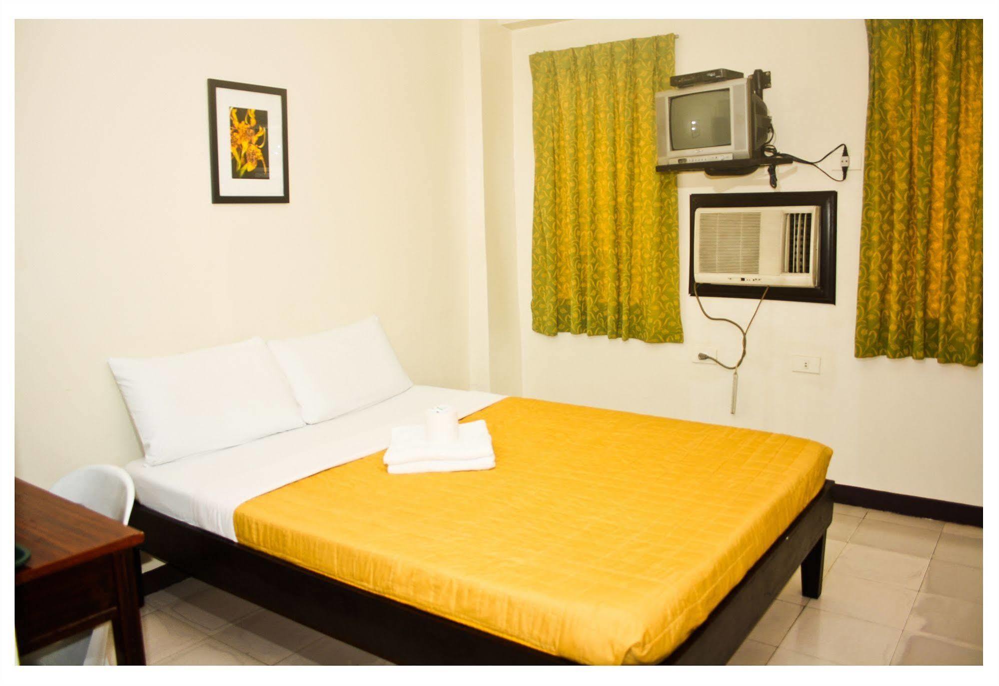 Verbena Hotel Cebu Exterior photo