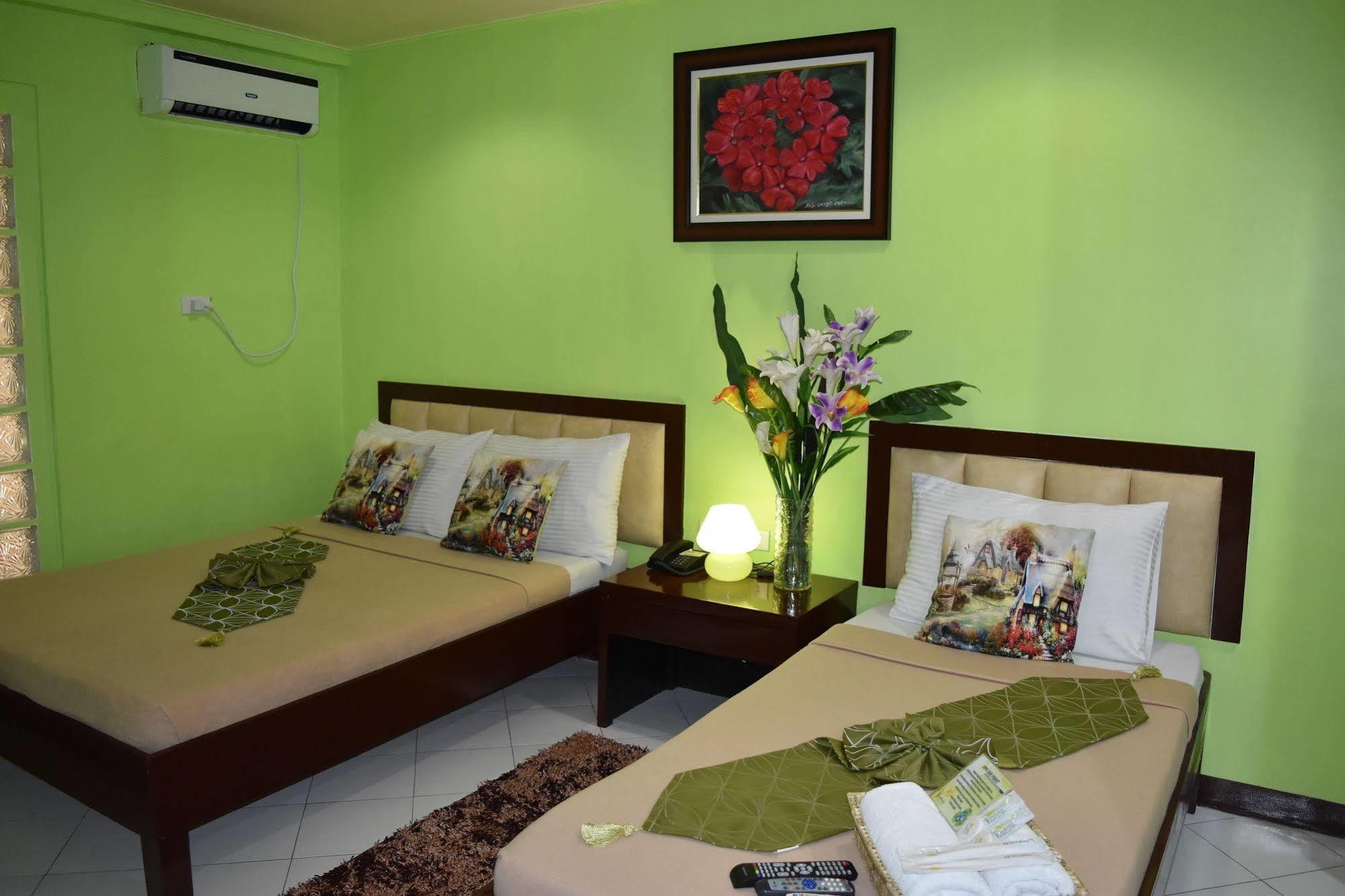 Verbena Hotel Cebu Exterior photo